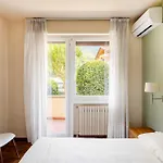Trilocale In Centro Con Giardino Lejlighed *