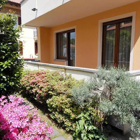 아파트 Trilocale In Centro Con Giardino