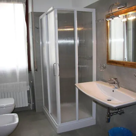 Apartamento Trilocale In Centro Con Giardino *