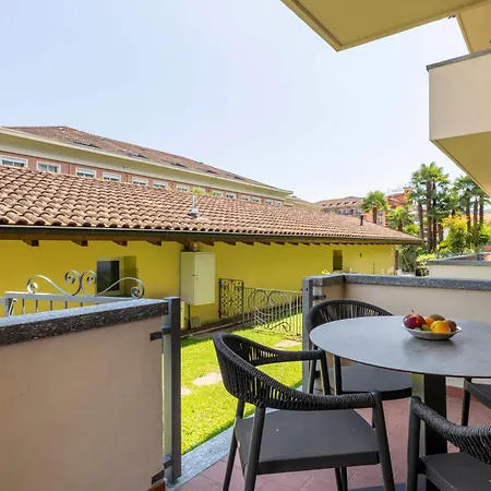 Trilocale In Centro Con Giardino Апартаменты