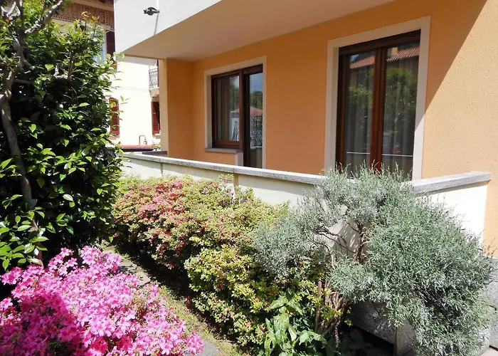 Apartment Trilocale In Centro Con Giardino